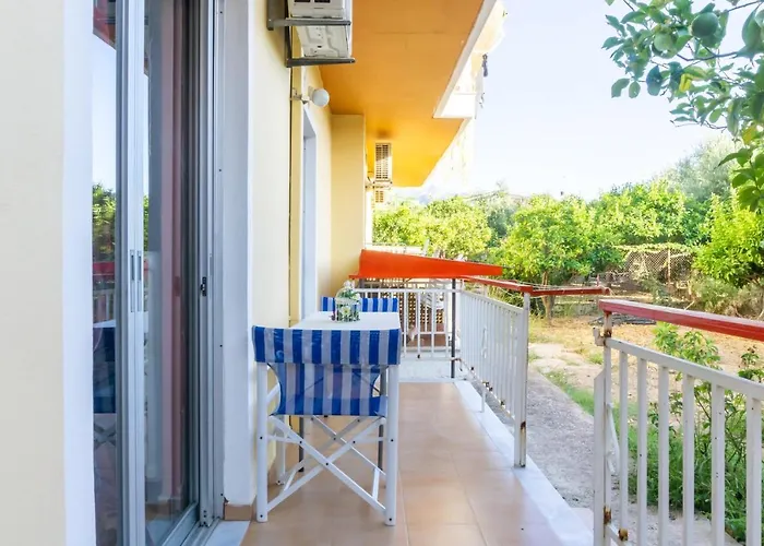 Mema\'S Tranquil Apartment In Patra
